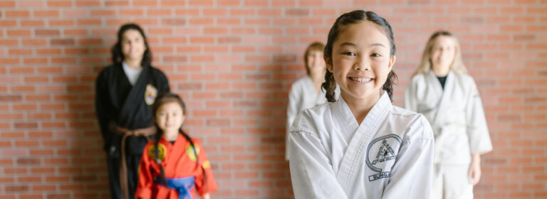 Specializes in striking with hands, focusing on punches, footwork.
